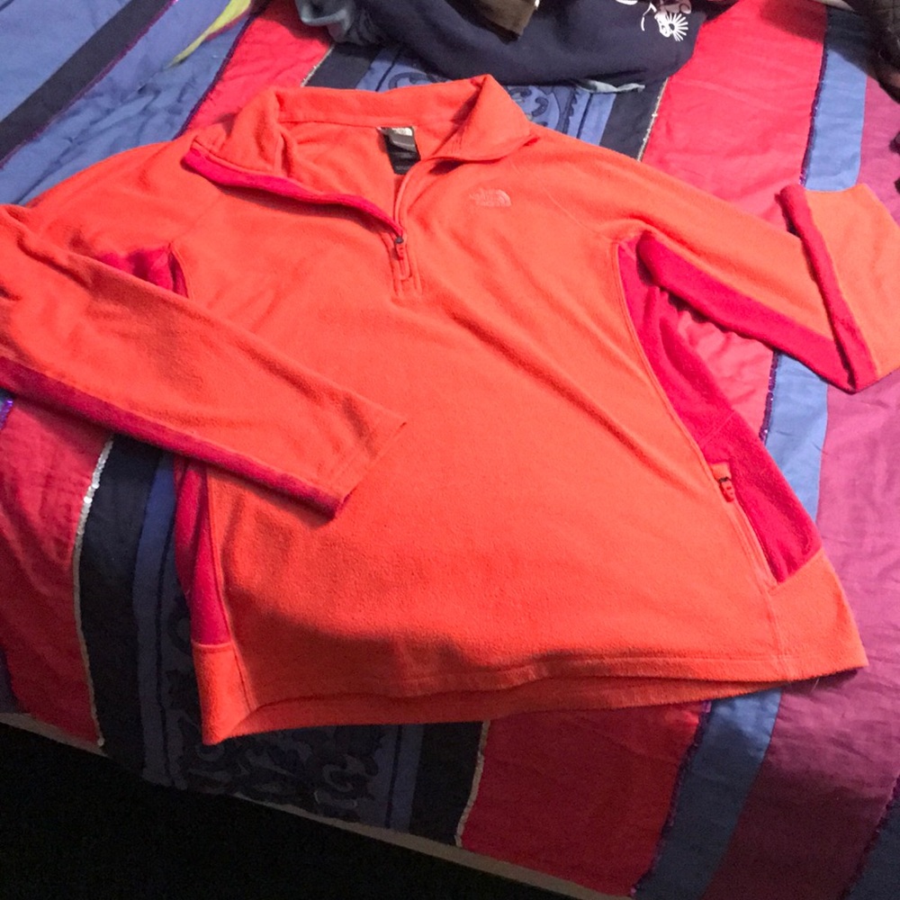 Coral lightweight north face pull over